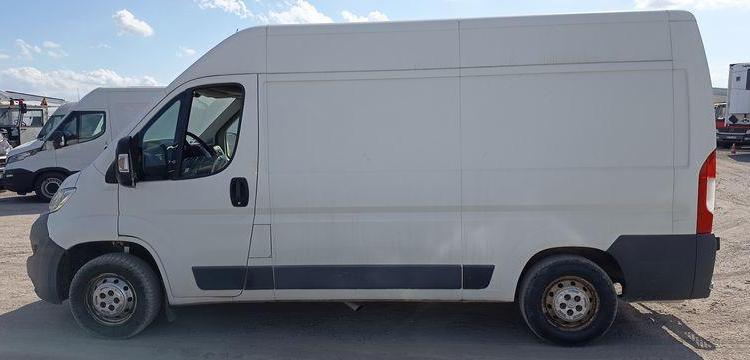 CITROEN JUMPER 3 PHASE 3 FOURGON 30 L2H2 2,0 BLUE HDI 16V FOURGON MOYEN SURELEVE 110CV BLANC EM-418-CN