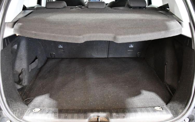 PEUGEOT 2008 1,2 PURE TECH 110 STYLE S&S NOIR EM-563-YR
