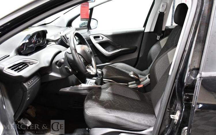 PEUGEOT 2008 1,2 PURE TECH 110 STYLE S&S NOIR EM-563-YR