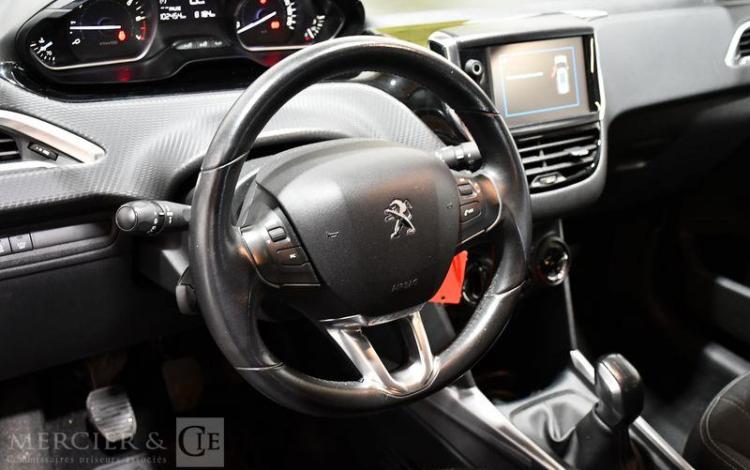 PEUGEOT 2008 1,2 PURE TECH 110 STYLE S&S NOIR EM-563-YR