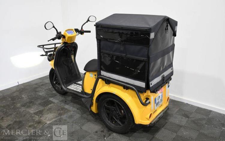LIGIER STABY JAUNE EM-885-EG