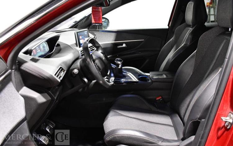 PEUGEOT 3008 1,2 PURETECH 130 GT LINE START/STOP ROUGE EM-899-VC