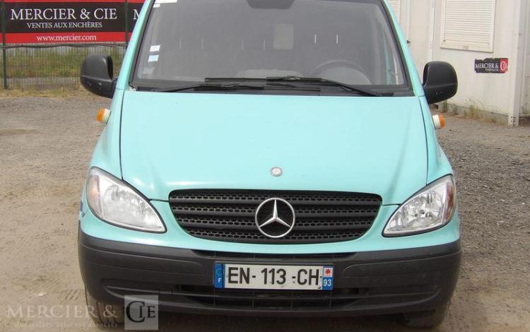 MERCEDES VITO 113 CDI  2,1 CDI 16V 109CV EQUIPE CURAGE – DIESEL – KILOMETRAGE NON GARANTI BLANC/BLEU EN-113-CH