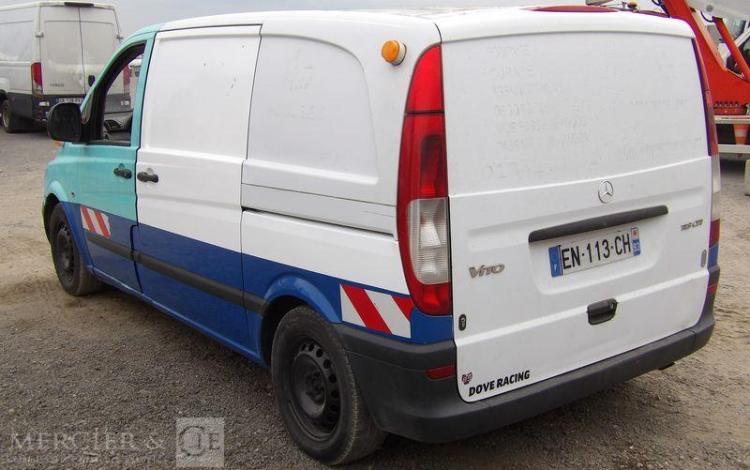 MERCEDES VITO 113 CDI  2,1 CDI 16V 109CV EQUIPE CURAGE – DIESEL – KILOMETRAGE NON GARANTI BLANC/BLEU EN-113-CH