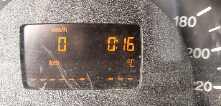 MERCEDES VITO 113 CDI  2,1 CDI 16V 109CV EQUIPE CURAGE – DIESEL – KILOMETRAGE NON GARANTI BLANC/BLEU EN-113-CH