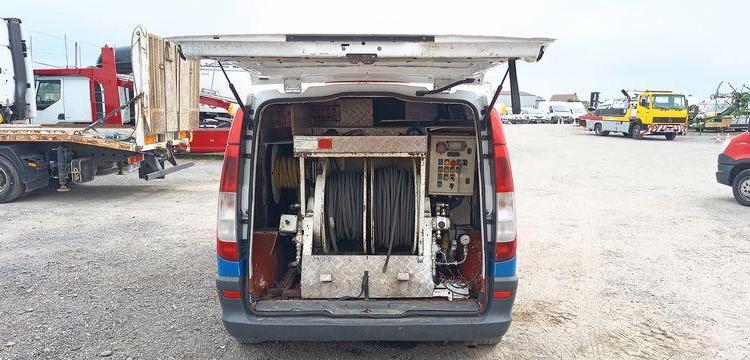 MERCEDES VITO 113 CDI  2,1 CDI 16V 109CV EQUIPE CURAGE – DIESEL – KILOMETRAGE NON GARANTI BLANC/BLEU EN-113-CH