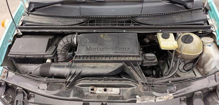 MERCEDES VITO 113 CDI  2,1 CDI 16V 109CV EQUIPE CURAGE – DIESEL – KILOMETRAGE NON GARANTI BLANC/BLEU EN-113-CH