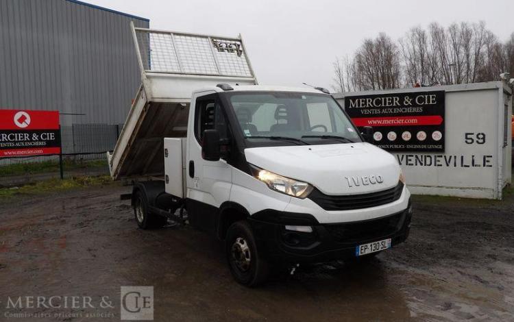 IVECO 35C12 BENNE AVEC COFFRE ACIER DIESEL – 175183 KMS – ANNEE 2017 BLANC EP-130-SL