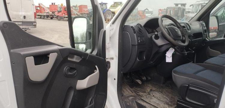 RENAULT MASTER EV 2,3 DCI 130FWD 130 CV/96KW – DIESEL – 93430 KMS – ANNEE 2017 BLANC EQ-423-JB