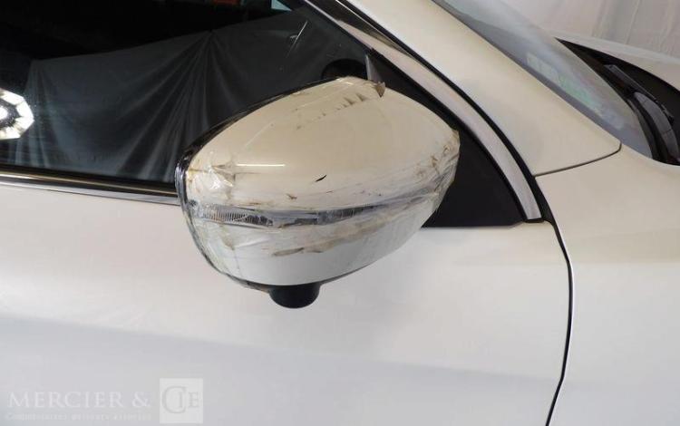 NISSAN QASHQAI 1,2 DIGT 115CH CONNECT EDITION 2WD BLANC EQ-581-LW