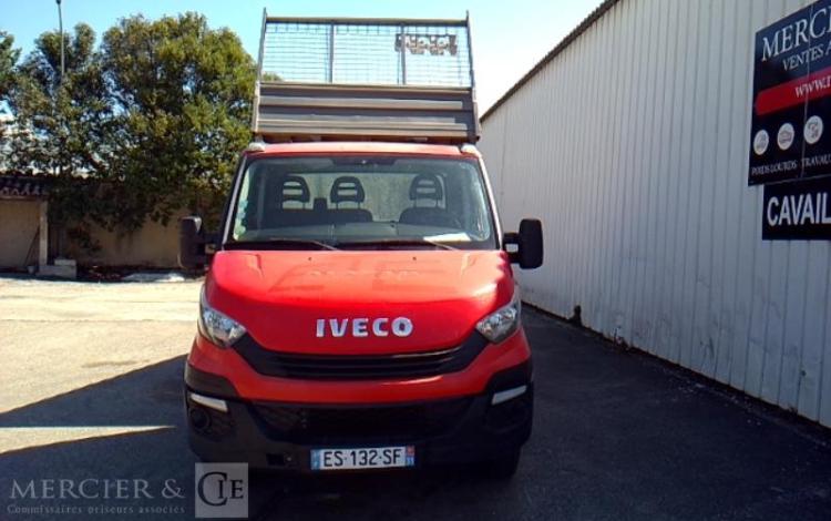 IVECO 35-120 BENNE SIMPLE CABINE COFFRE ROUGE ES-132-SF