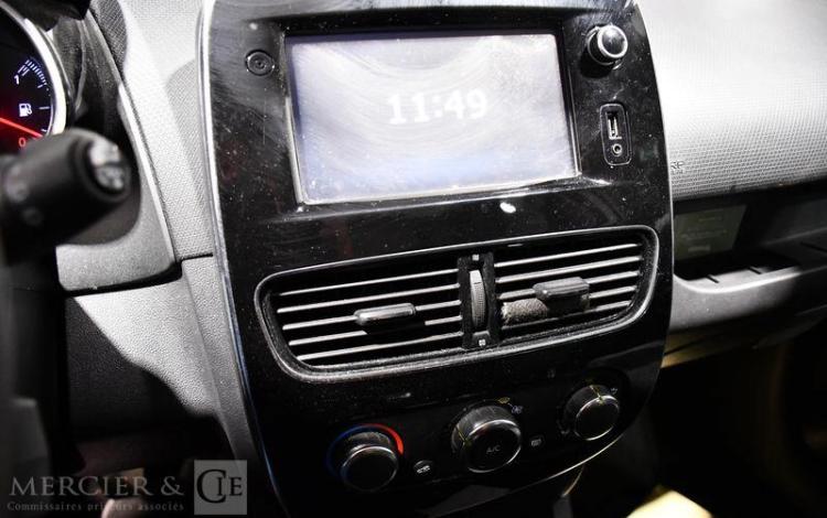 RENAULT CLIO STE AIR MEDIANAV ENERGY DCI 75 BLANC ES-576-CM