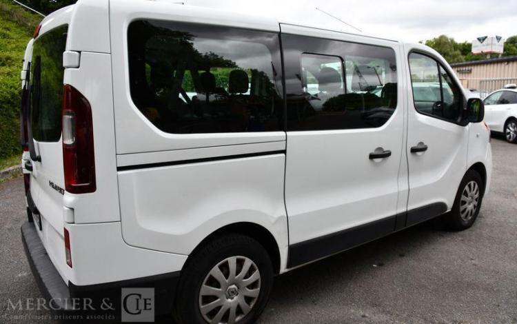 RENAULT TRAFIC  L1 1.6 dCi 125CH 9PL  ES-976-EM