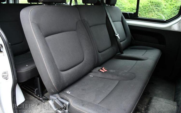 RENAULT TRAFIC  L1 1.6 dCi 125CH 9PL  ES-976-EM