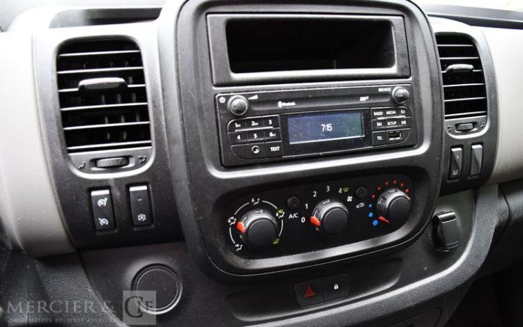 RENAULT TRAFIC  L1 1.6 dCi 125CH 9PL  ES-976-EM