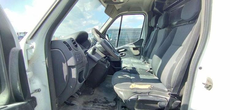 RENAULT MASTER 3 PHASE 2 TRACTION FOURGON L2H2 F3300 2.3 DCI 16V 110CV – DIESEL BLANC EV-024-KA