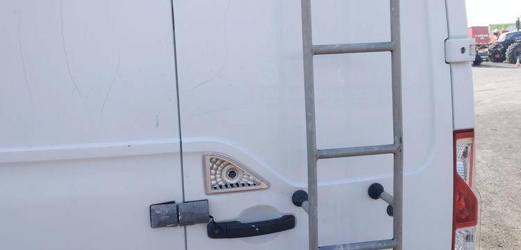 RENAULT MASTER 3 PHASE 2 TRACTION FOURGON L2H2 F3300 2.3 DCI 16V 110CV – DIESEL BLANC EV-024-KA