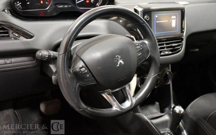 PEUGEOT 208 1,2 PURETECH BLANC EV-443-PJ