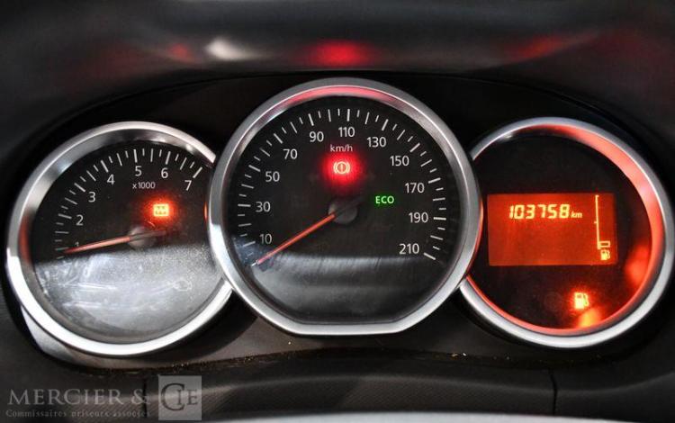 DACIA DUSTER AMBIANCE DCI 110 E6 4X2 NOIR EW-338-BY