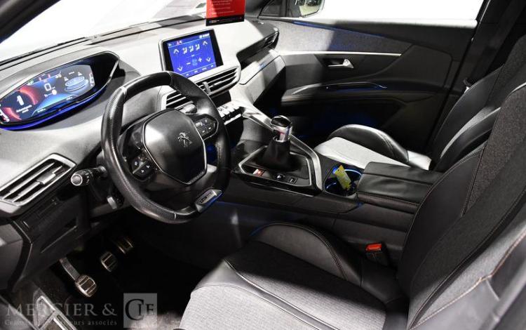 PEUGEOT 5008 1,2 PURE TECH 130 GT LINE GRIS EX-227-QH