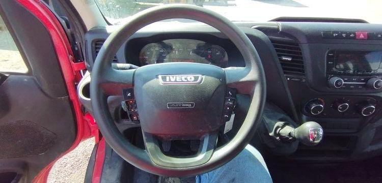 IVECO 35C120 BENNE DOUBLE CABINE – DIESEL – 72234 KMS – ANNEE 2018 ROUGE EX-297-YF