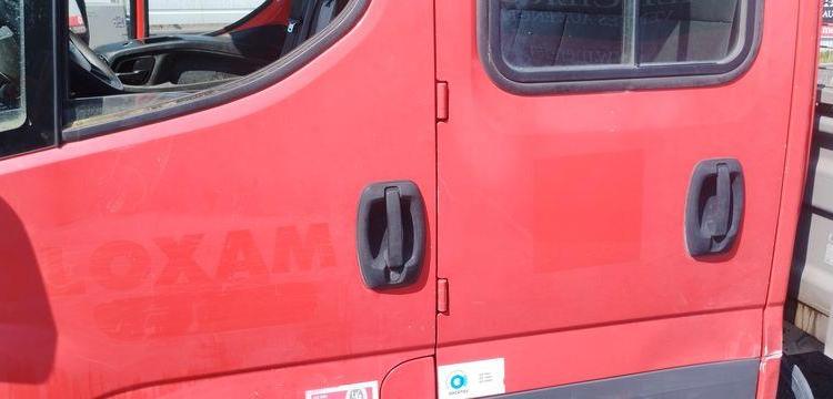 IVECO 35C120 BENNE DOUBLE CABINE – DIESEL – 72234 KMS – ANNEE 2018 ROUGE EX-297-YF
