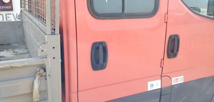 IVECO 35C120 BENNE DOUBLE CABINE – DIESEL – 72234 KMS – ANNEE 2018 ROUGE EX-297-YF