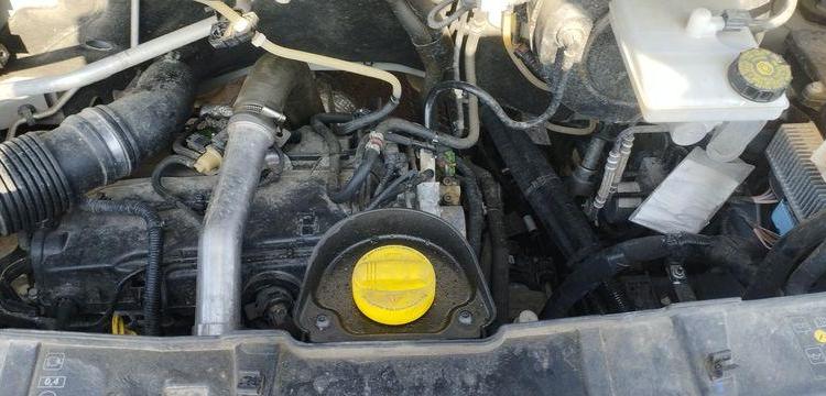 RENAULT MASTER L2H2 2,3DCI 130CH NACELLE KLUBB/K26 11,80 M – DIESEL – 201 H – 63361 KMS BLANC EZ-421-WJ