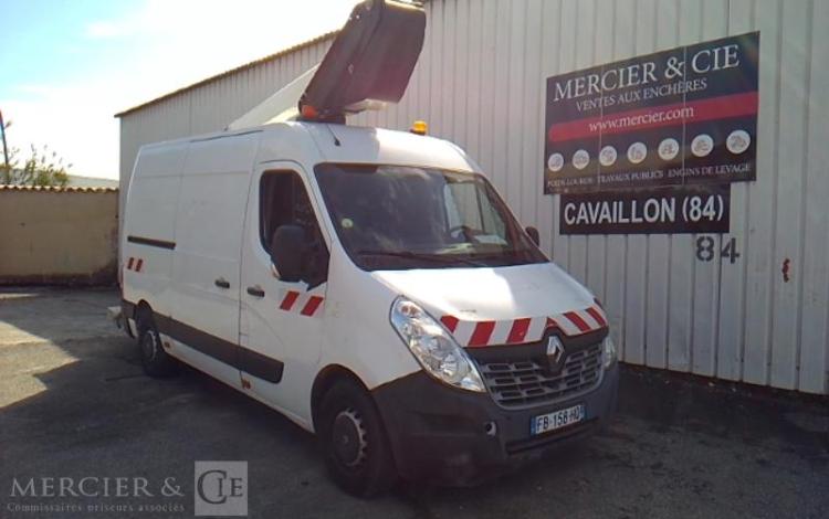 RENAULT MASTER NACELLE SUR VL 12M 1588H BLANC FB-158-HQ