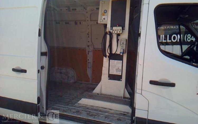 RENAULT MASTER NACELLE SUR VL 12M 1588H BLANC FB-158-HQ