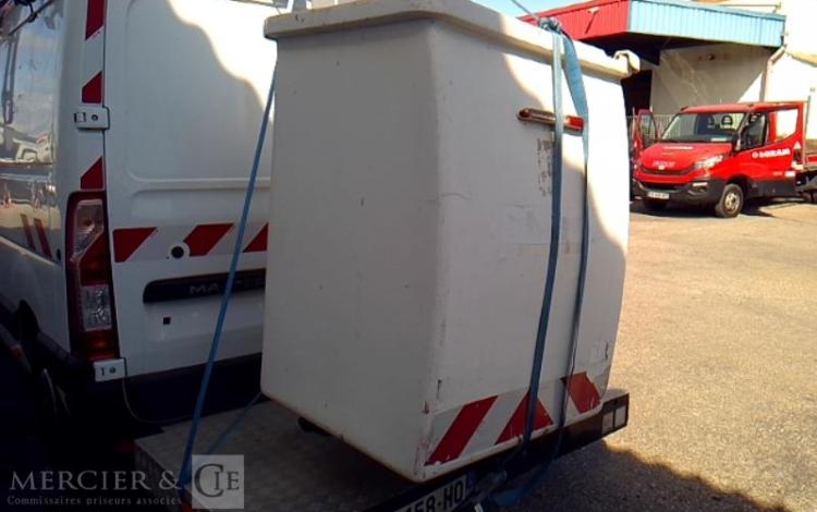 RENAULT MASTER NACELLE SUR VL 12M 1588H BLANC FB-158-HQ