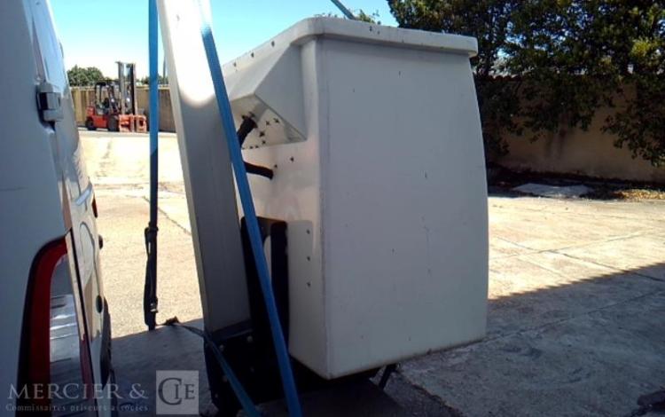 RENAULT MASTER NACELLE SUR VL 12M 1588H BLANC FB-158-HQ