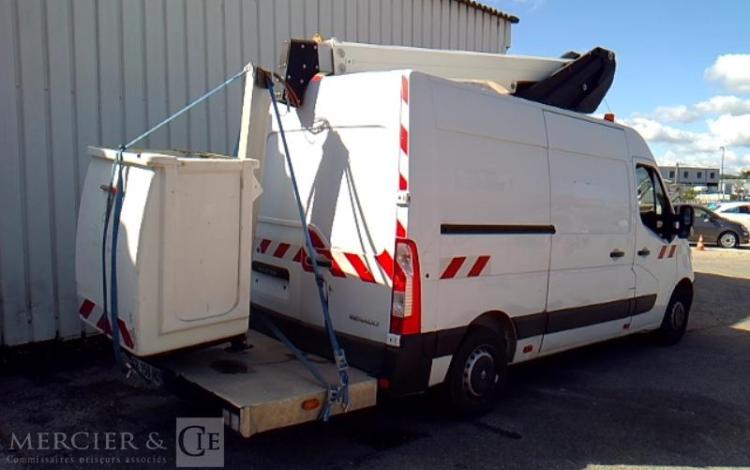 RENAULT MASTER NACELLE SUR VL 12M 1588H BLANC FB-158-HQ