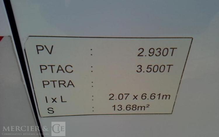 RENAULT MASTER NACELLE SUR VL 12M 1588H BLANC FB-158-HQ