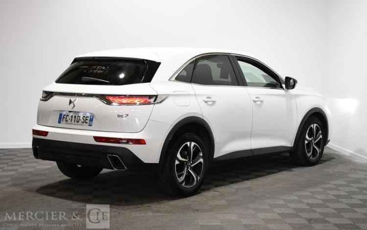 DS DS7 CROSSBACK 1.5 BLUEHDI 130 SOCHIC EAT
 BLANC FC-110-SE