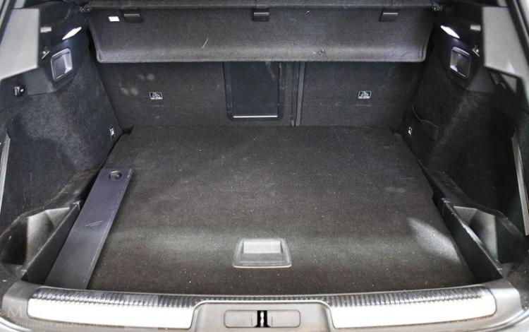 DS DS7 CROSSBACK 1.5 BLUEHDI 130 SOCHIC EAT
 BLANC FC-110-SE