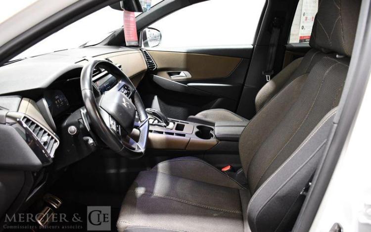 DS DS7 CROSSBACK 1.5 BLUEHDI 130 SOCHIC EAT
 BLANC FC-110-SE