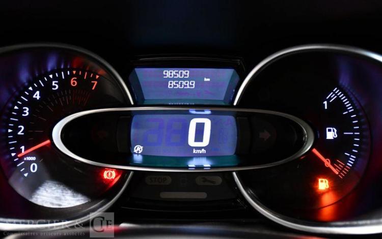 RENAULT CLIO 0,9 TCE 75 TREND GRIS FC-344-TA
