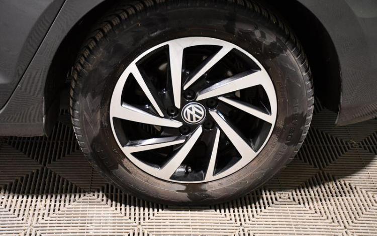 VOLKSWAGEN TOURAN 1.6 TDI 115 BLUEMOTION CONFORT LINE GRIS FC-585-RR