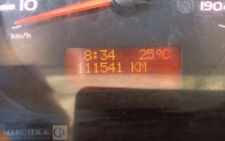 RENAULT MASTER AVEC NACELLE KLUBB K26 12A14M – DIESEL – 1662 HEURES – 111541 KMS BLANC FC-801-QV