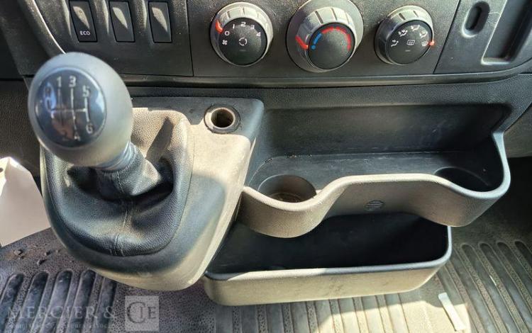 RENAULT MASTER AVEC NACELLE KLUBB K26 12A14M – DIESEL – 1662 HEURES – 111541 KMS BLANC FC-801-QV