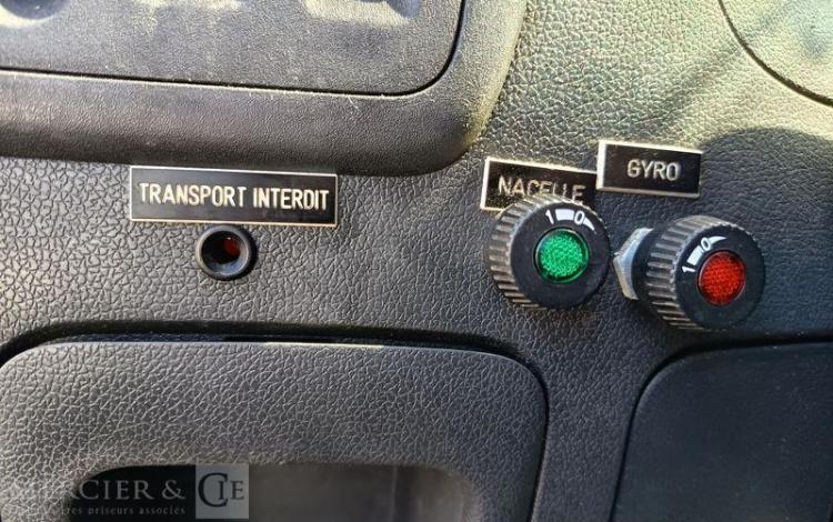 RENAULT MASTER AVEC NACELLE KLUBB K26 12A14M – DIESEL – 1662 HEURES – 111541 KMS BLANC FC-801-QV