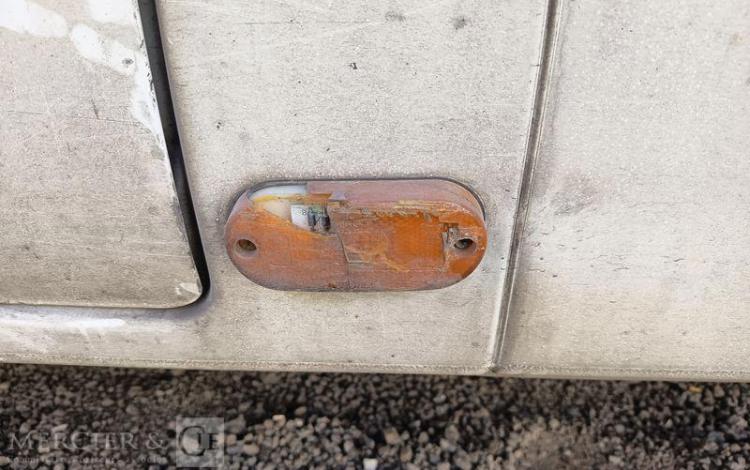 RENAULT MASTER AVEC NACELLE KLUBB K26 12A14M – DIESEL – 1662 HEURES – 111541 KMS BLANC FC-801-QV