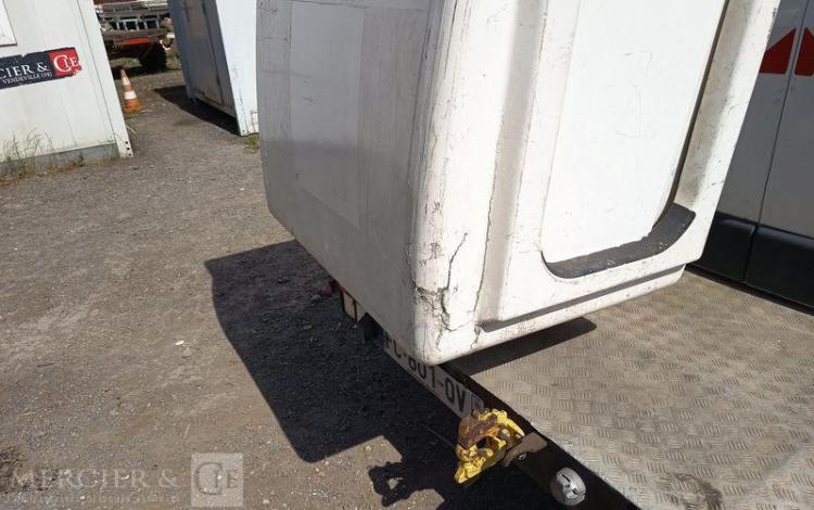 RENAULT MASTER AVEC NACELLE KLUBB K26 12A14M – DIESEL – 1662 HEURES – 111541 KMS BLANC FC-801-QV