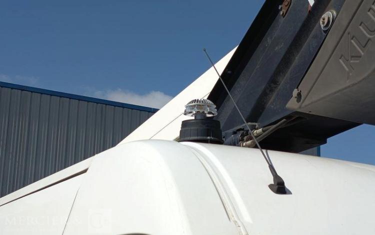 RENAULT MASTER AVEC NACELLE KLUBB K26 12A14M – DIESEL – 1662 HEURES – 111541 KMS BLANC FC-801-QV
