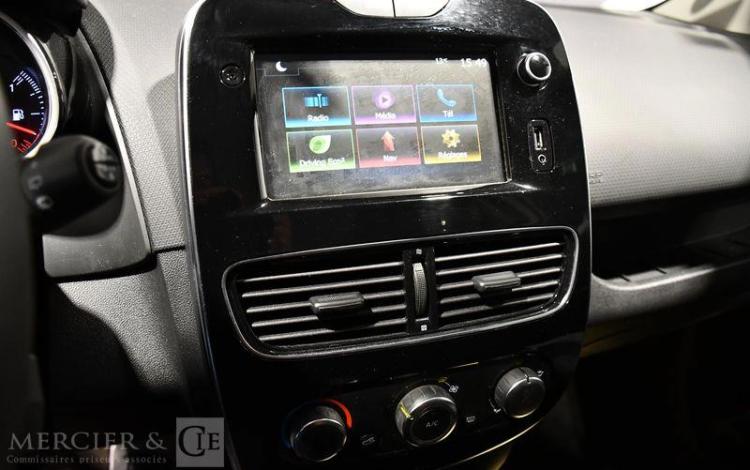 RENAULT CLIO STE REVERSIBLE BUSINESS TCE 90 BLANC FE-048-KJ
