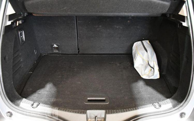 RENAULT SCENIC INTENS BLUE DCI 150 GRIS FE-304-NR