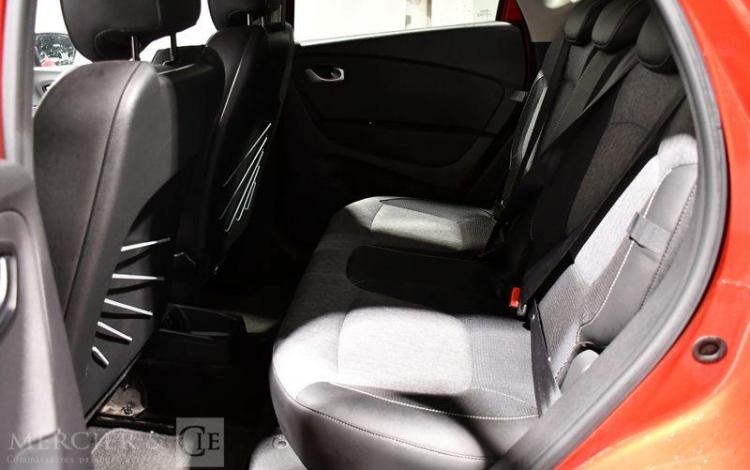 RENAULT CAPTUR R-TEC INTENS DCI 90 EDC ROUGE FF-548-FM