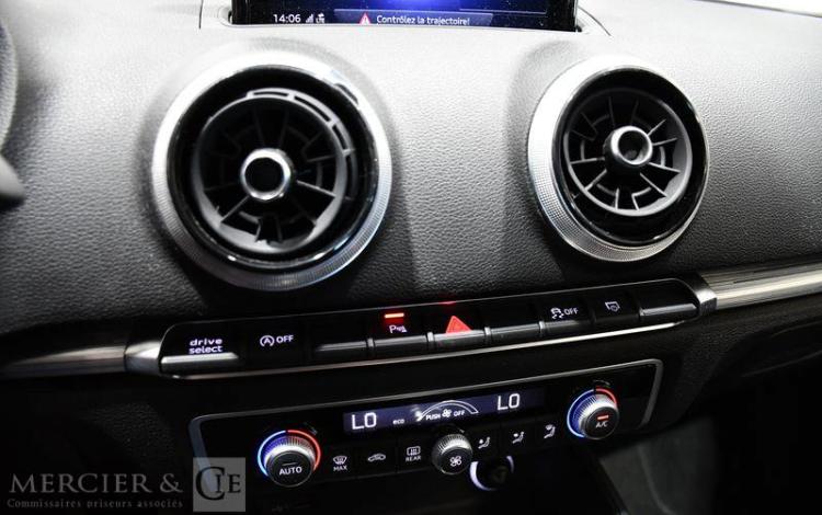 AUDI A3 SPORTBACK 2,0 TDI150 DESIGN S-TRONIC NOIR FG-270-LK