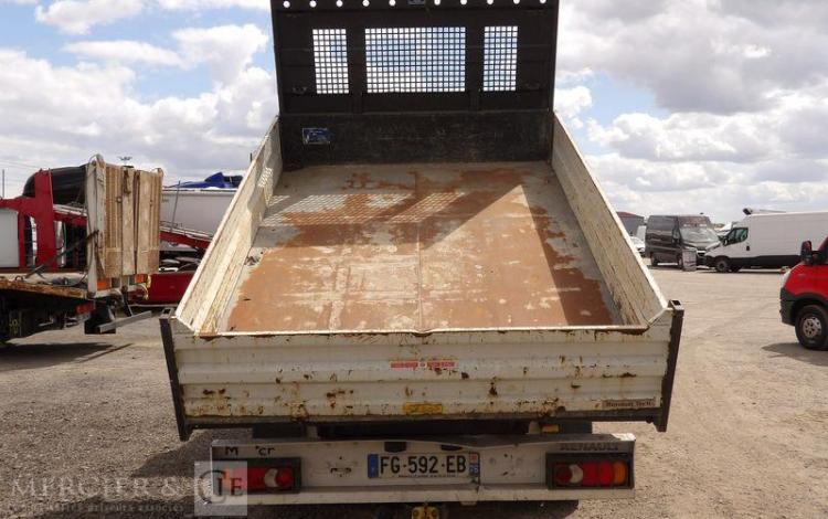 RENAULT MASTER BENNE 2.3 BLUEDCI 130 35 L3 RJ COFFRE BLANC FG-592-EB